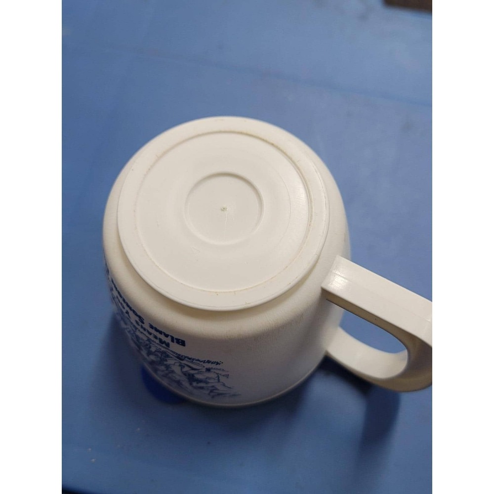 Vintage 1980s Plastic Footed Mug w Lid Teamwork Blame Someone Else Funny - Picture 5 of 6